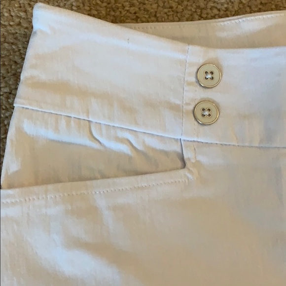 White capris. Pull on, perfectly white! Reitman’s - Picture 6 of 9